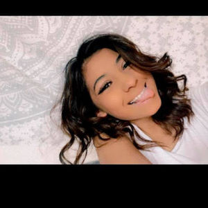 Meet your Posher, Alexis